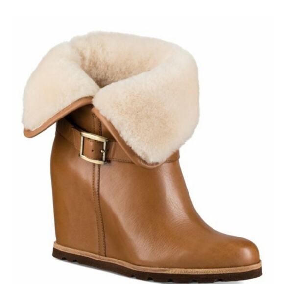 Ugg Ellecia Leather‎ Wedge Boot - Picture 3 of 16
